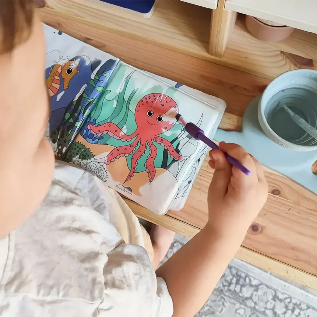 ColorDip™ - Reusable magic water drawing book